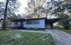 2871 Woodside Drive, Jackson, MS 39212