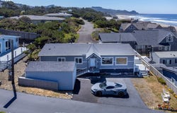 4875 N Highway 101, DepoeBay, OR 97341