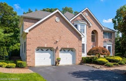 338 Valley View Circle, Freehold, NJ 07728