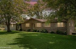 9438 Morgan County Hwy, Sunbright, TN 37872