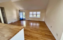 17 Worcester Lane, Hyannis, MA 02601