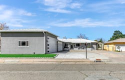 1413 Valencia Drive NE, Albuquerque, NM 87110