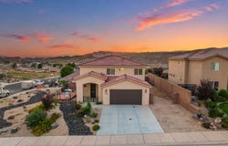 559 N Staci Dr, Hurricane, UT 84737