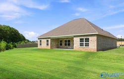 909 Ronnie Drive, Hartselle, AL 35640
