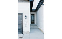 1342 E 28th Street, Norwalk, IA 50211