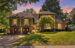 2201 W 120th Street, Leawood, KS 66209