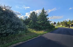 104 Cannes Drive, Brooklyn, MI 49230