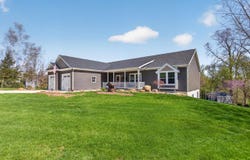14840 Killorglin Lane, Cement City, MI 49233