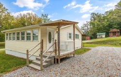 5704 Scott Hwy, Robbins, TN 37852