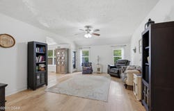 1027 Nickolas Street, Aurora, MO 65605