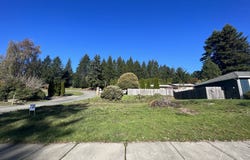 Meadow Ln, Brookings, OR 97415