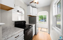 415 W Bailey St, Sioux Falls, SD 57104