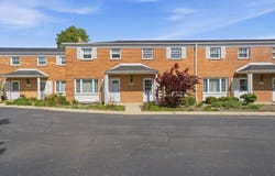 2138 Rugen Road, Glenview, IL 60026