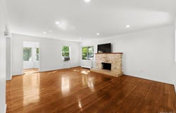 19 Gilchrest Road, Great Neck, NY 11021
