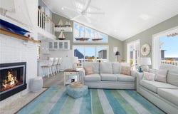 84 Dundas Avenue, Warwick, RI 02888
