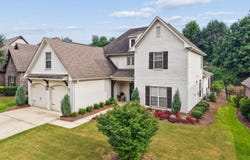 369 STRATHAVEN DRIVE, PELHAM, AL 35124