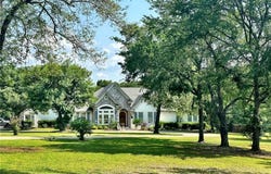 2016 Hillside CIR, Sallisaw, OK 74955