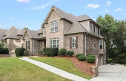 329 STERLING MANOR CIRCLE, ALABASTER, AL 35007