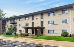 Arlington Heights, IL 60005