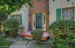 3965 Applegrove Lane, Lansing, MI 48911