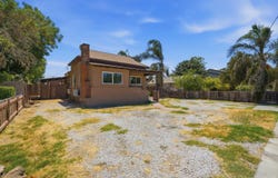 523 E 11th Street, Hanford, CA 93230