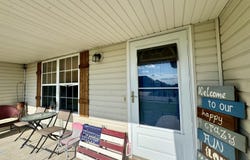 206 Spruce Avenue, Clever, MO 65631