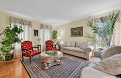 36 Independence Circle, Middlebury, CT 06762