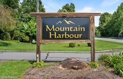 358 Licklog Ridge, Hayesville, NC 28904