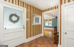 302 8TH Street, RIVERTON, NJ 08077