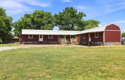 933 Scott, Honey Grove, TX 75446