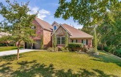 1912 Creek Bend Drive, Corinth, TX 76208