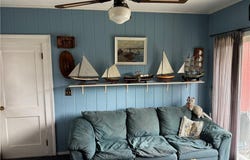 18 Leslie Road, Warwick, RI 02888