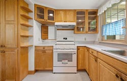 11 Edgewood Street, Claremont, NH 03743