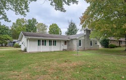 2143 S Brighton Drive, Springfield, MO 65804