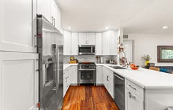 3860 Amberly Dr, Inglewood, CA 90305