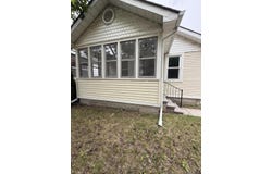 68 W Maxlow Avenue, Hazel Park, MI 48030