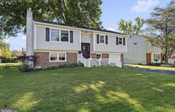 1027 OAKWOOD Drive, WARMINSTER, PA 18974