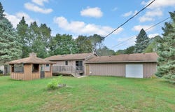 8741 Griggs Avenue, Circle Pines, MN 55014