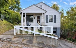 622 6th Avenue, Nitro, WV 25143