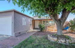 52 Bell Dr, Pittsburg, CA 94565