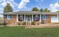 2008 Saxton Dr, Florence, AL 35630