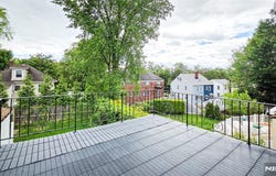 564 Maple Avenue, Teaneck, NJ 07666