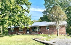 1357 S Hasler Road, Bloomfield, IN 47424