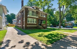 1428 Lowell Avenue, Springfield, IL 62704