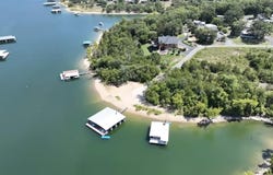 44 Stonemont Road, Blue Eye, MO 65611