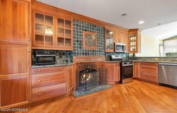 48 Ravine Drive, Matawan, NJ 07747
