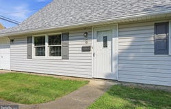 2 TIMOTHY Lane, LEVITTOWN, PA 19054