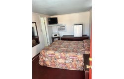 1408 E Wise Street, Bowie, TX 76230