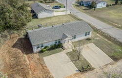 309-311 Lilac Drive, Granbury, TX 76049