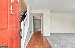 1 E HART Street, WINCHESTER, VA 22601